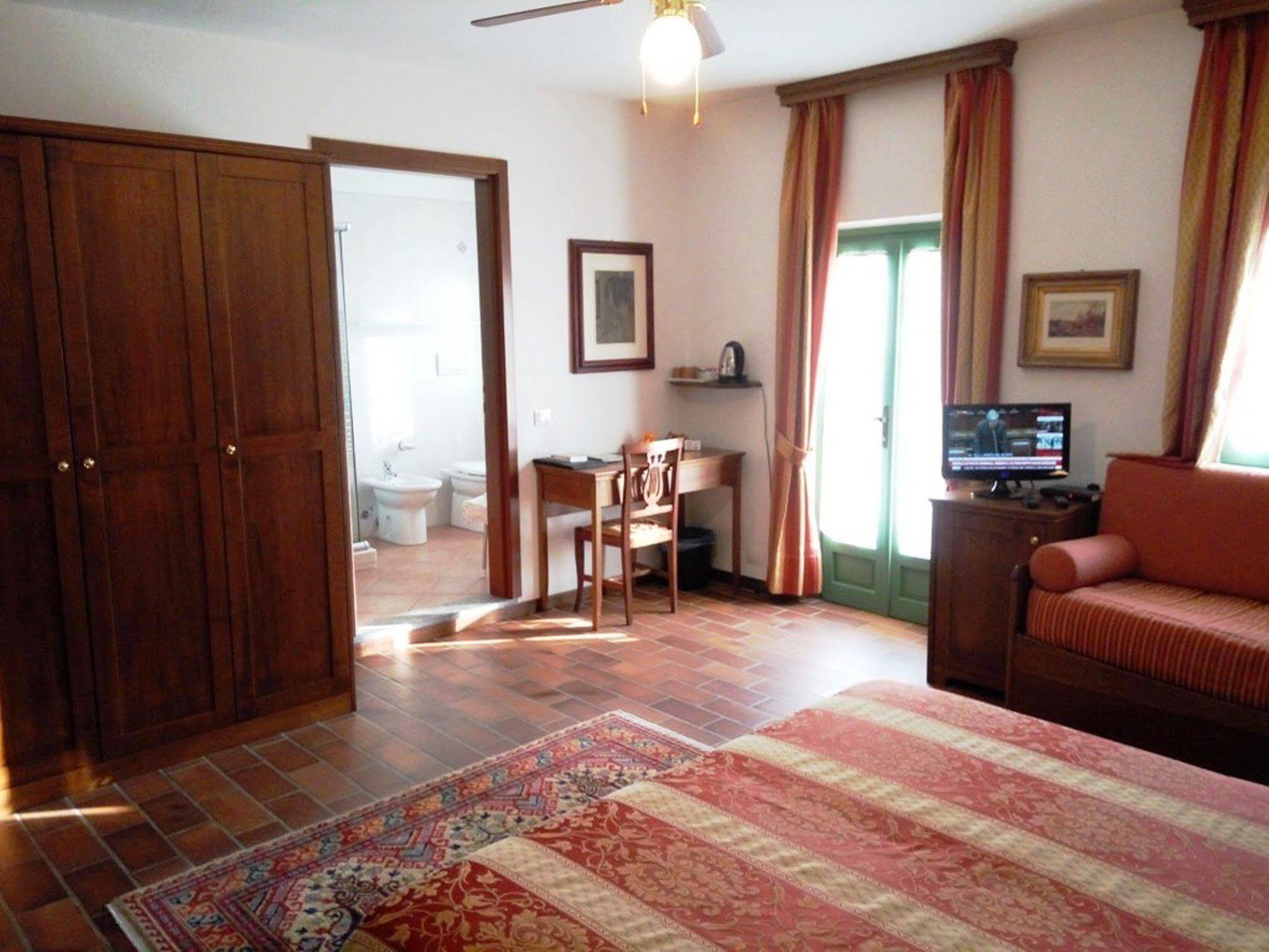 Casa Violetta Landhaus Agrate Conturbia